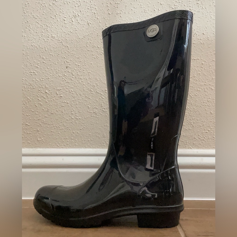 UGG Women’s Size US 7 Shaye Black Rubber Rain Boot - Picture 14 of 16